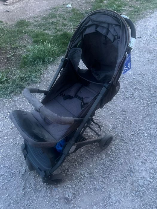 Продам детскую машину и коляску