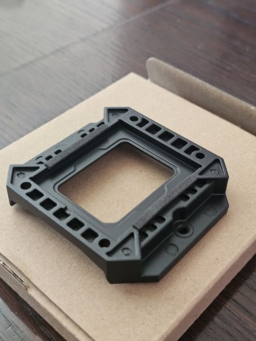 Монтажна скоба arctic за LGA1700/1851