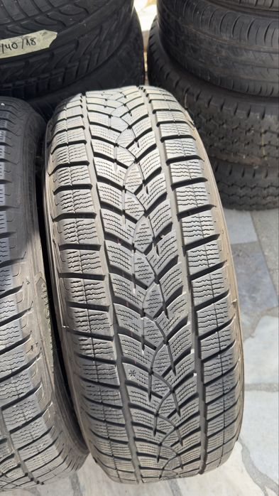 4бр. Зимни гуми 215/65/17 Goodyear dot25