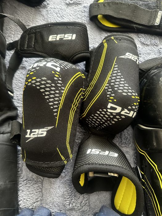 Продам хоккейную форму, размер JR