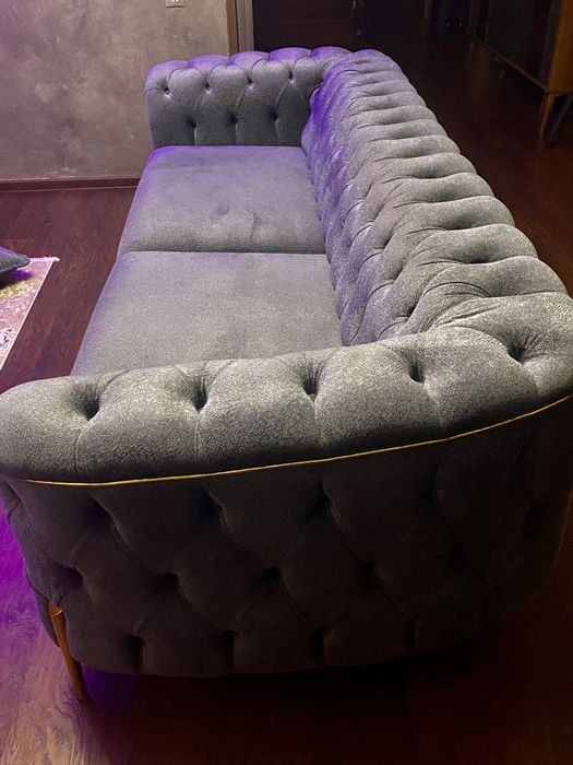 Canapea extensibila chesterfield