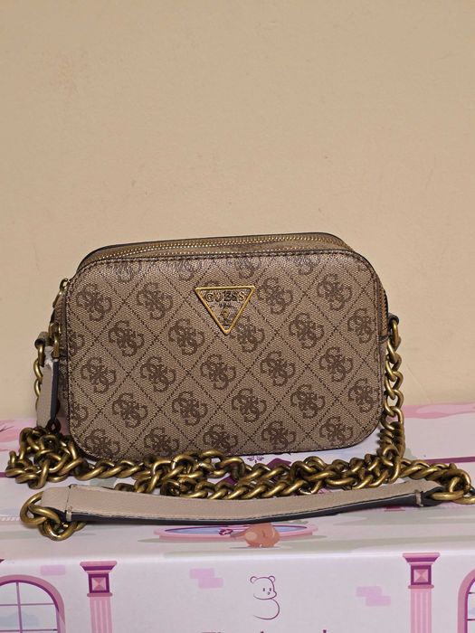 Guess оригинална дамска чанта