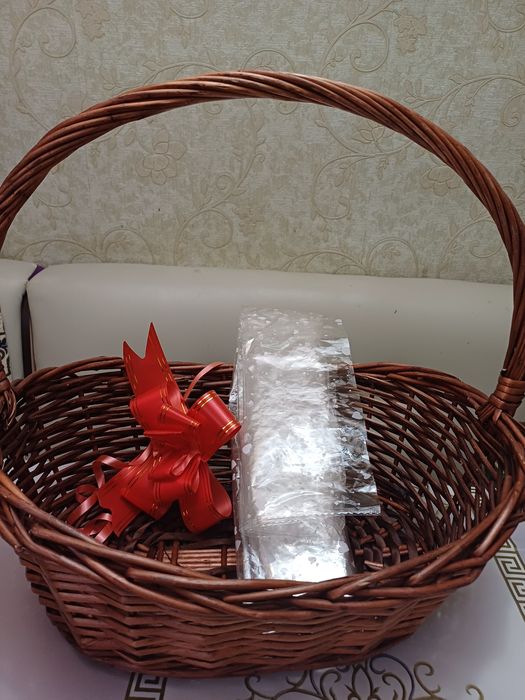 Корзина для подарков  1 шт