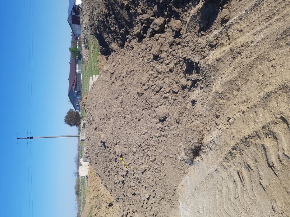 Pamant vegetal si umplutura,isop balastru,nisip piatra concasata