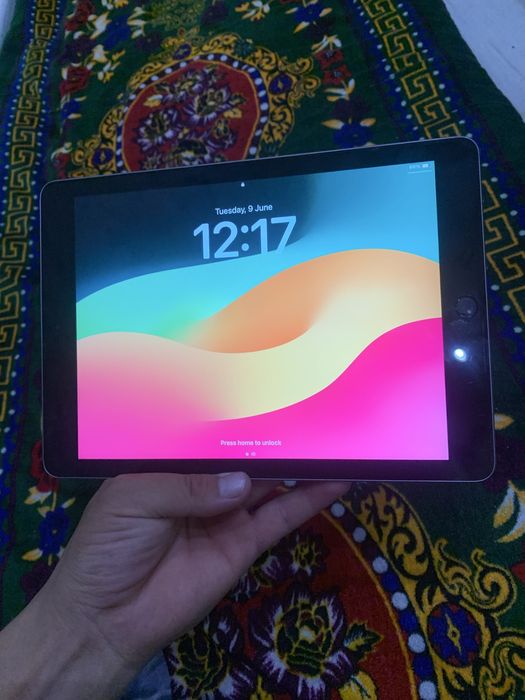 iPad 6 32 gb sotiladi