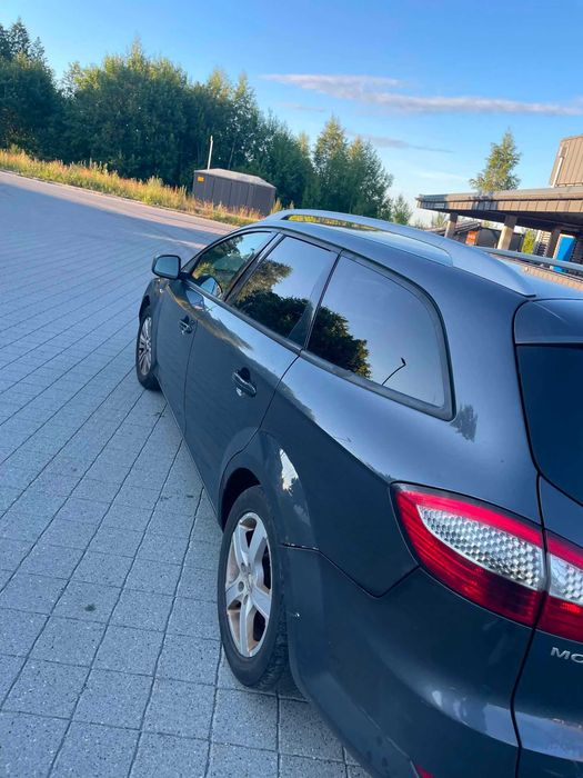 Vând mașina FORD MONDEO