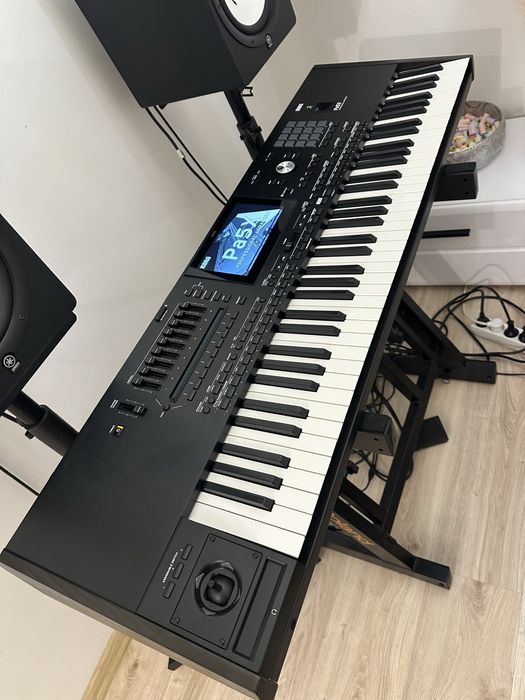 Korg pa5 x international