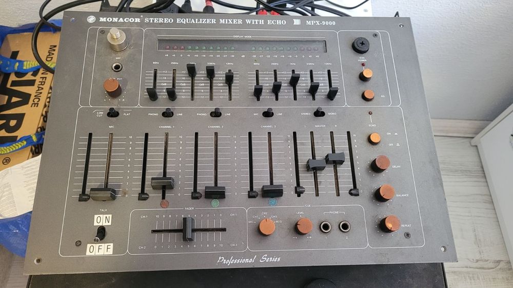 Стерео уредба плюс буфер