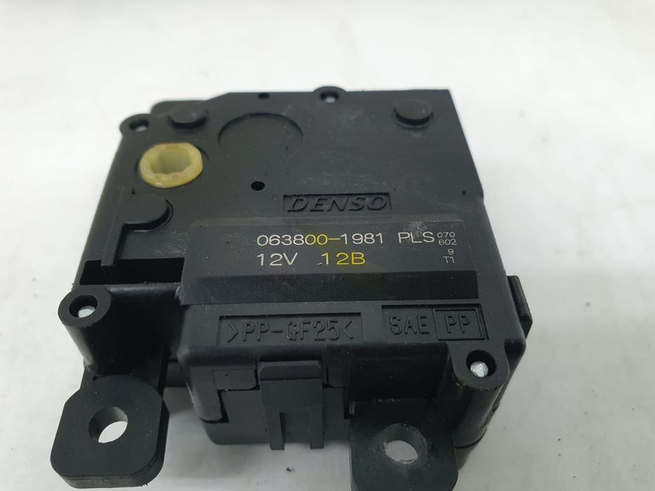 Motoras mixaj aer 063800-1981 Toyota RAV4 4 (XA40) (facelift)