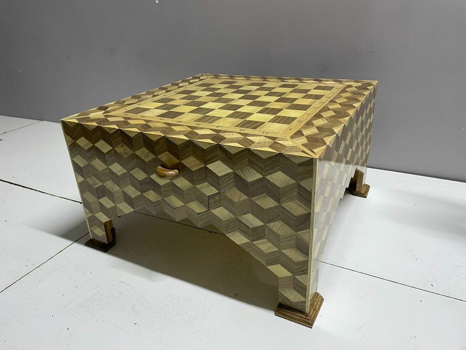 шахматный стол сатылады