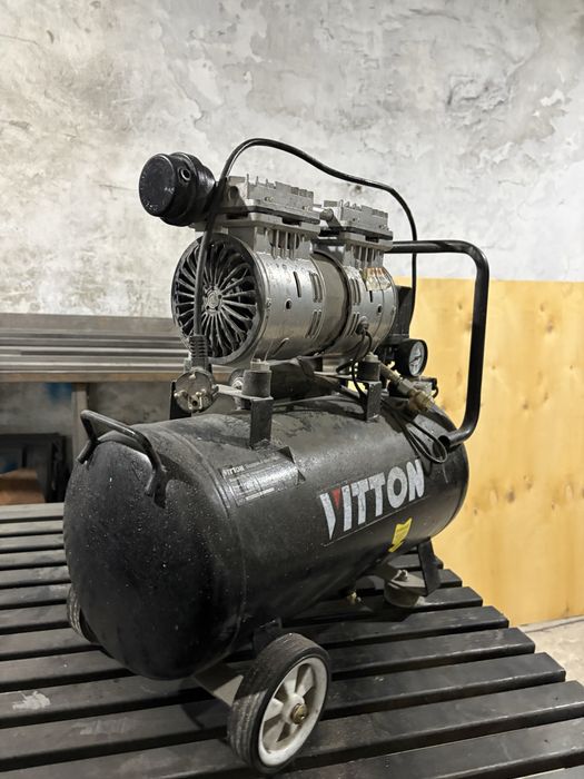 Продам компрессор