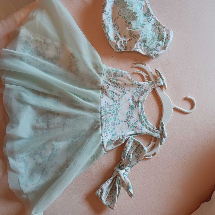 Детски роклички 18 м и 24 м за принцеси