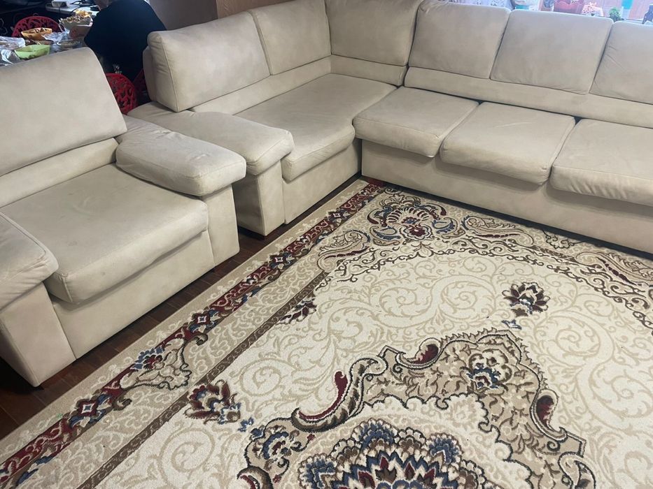 Продам срочно диван