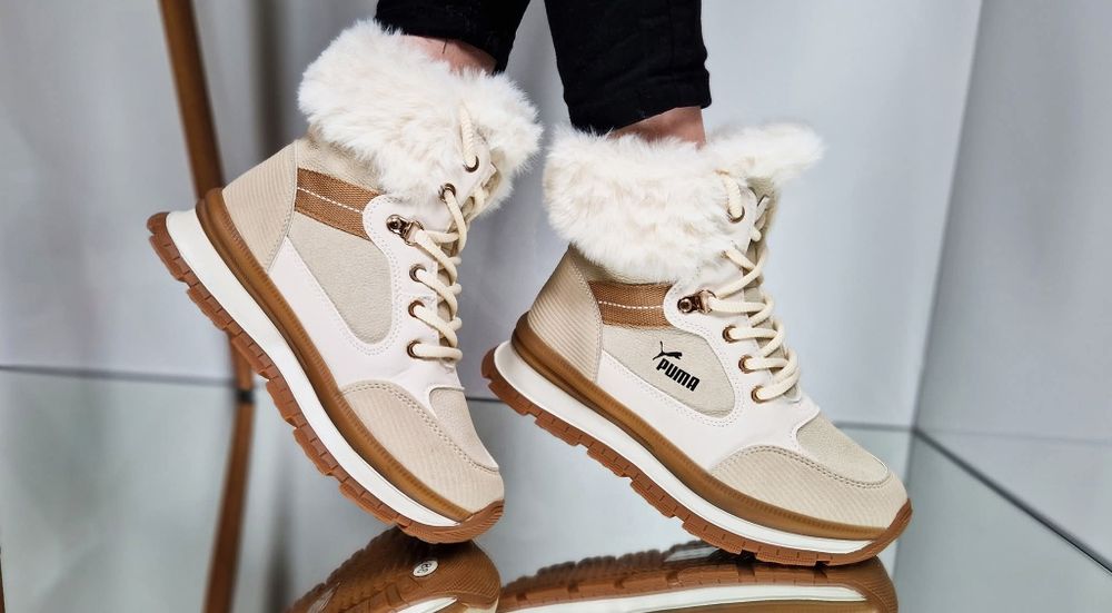 Нови модели дамски боти с пух