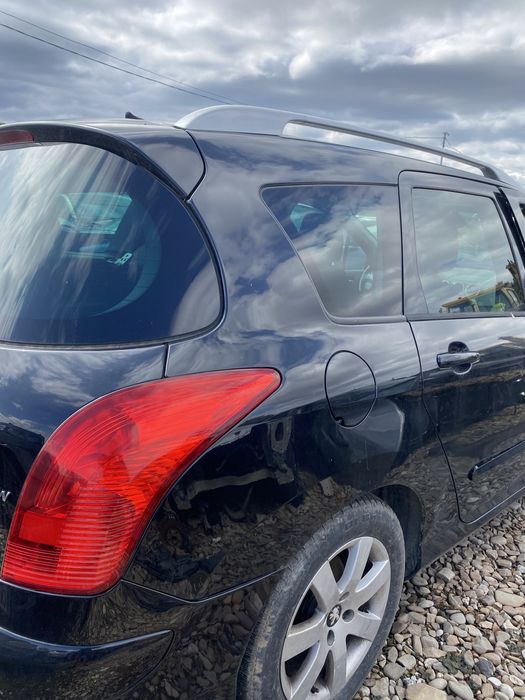Ușă stânga față Peugeot 308 2012