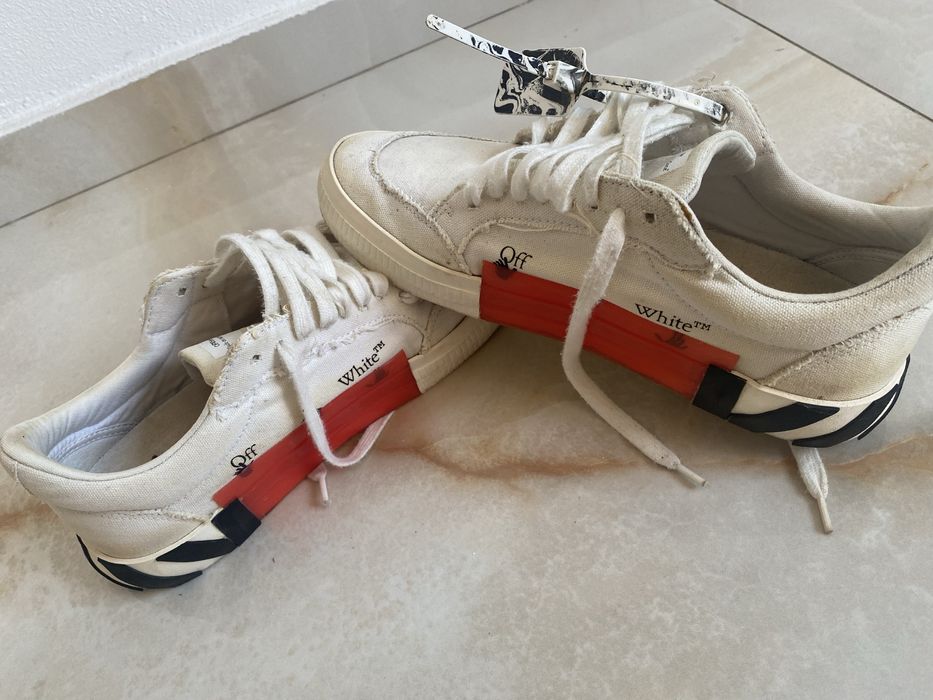 off white vulcanized