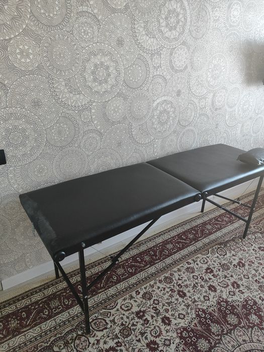 Продам кушетку б/у.