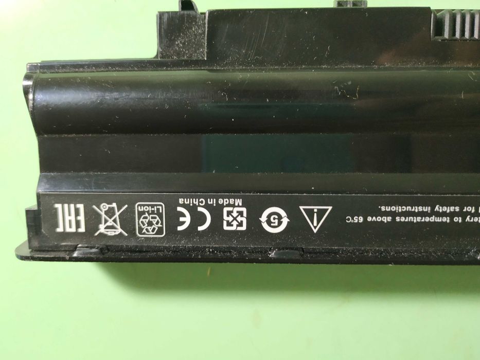 Продам АКБ от Dell Inspiron N7110