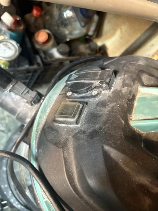 Aspirator industrial (Kärcher iasi centru tg cucu 350 lei de la 800 lei nou
