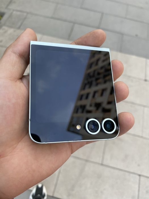 Срочная продажа z flip 6 256гб