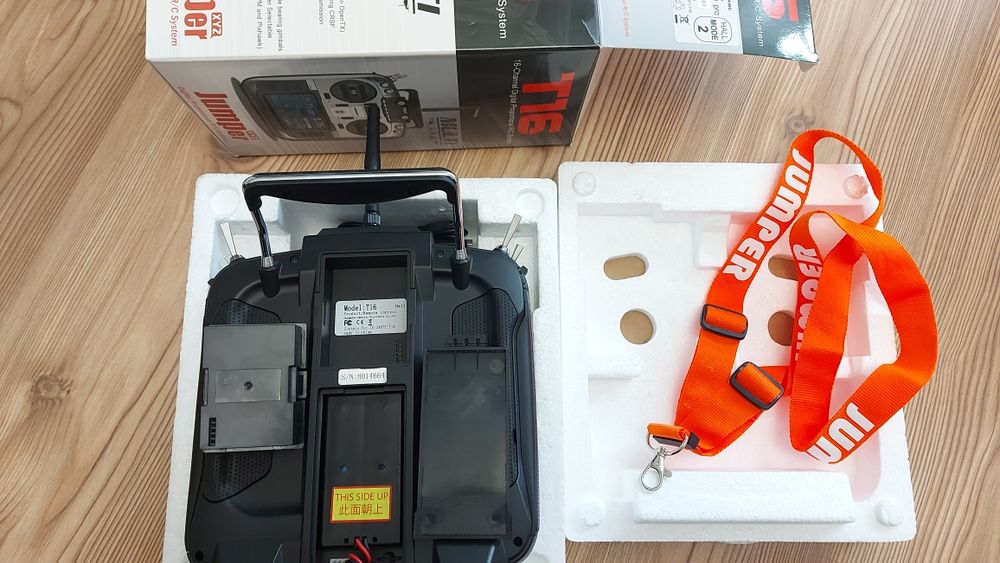Jumper T16pro Multiprotocol + 4Ch Receiver