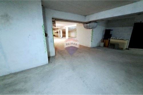 Дава се под наем Гараж / Паркомясто в Варна, Терапевтична болница - 12 кв.м за 57 € - Снимка #2