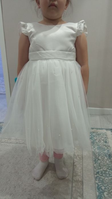 Продам платье для девочки