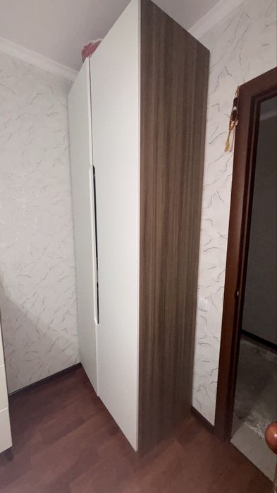 плательный шкаф в отличном состоянии