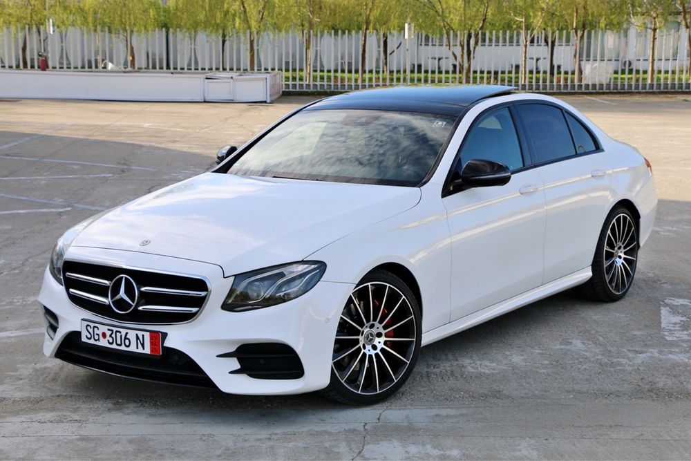 Mercedes E220d 2018 Packet AMG / 2.0 194cp / Panoramic / VirtualCockpit / Euro6
