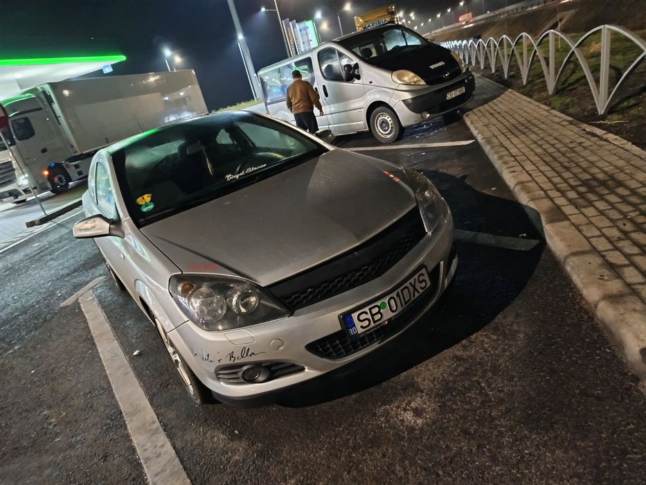 Opel Astra H GTC