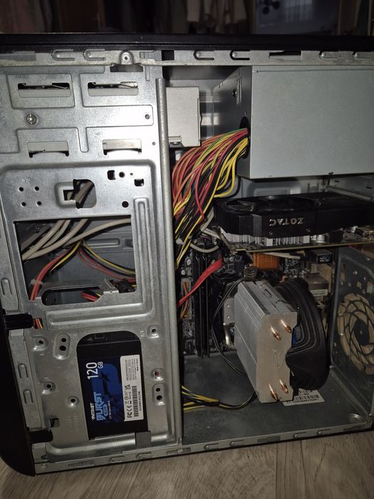 Компютер системник