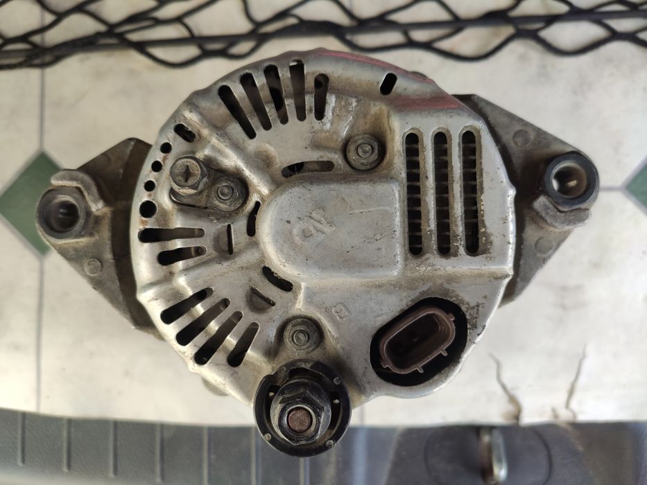 Генератор на Hyundai Santa fe 2