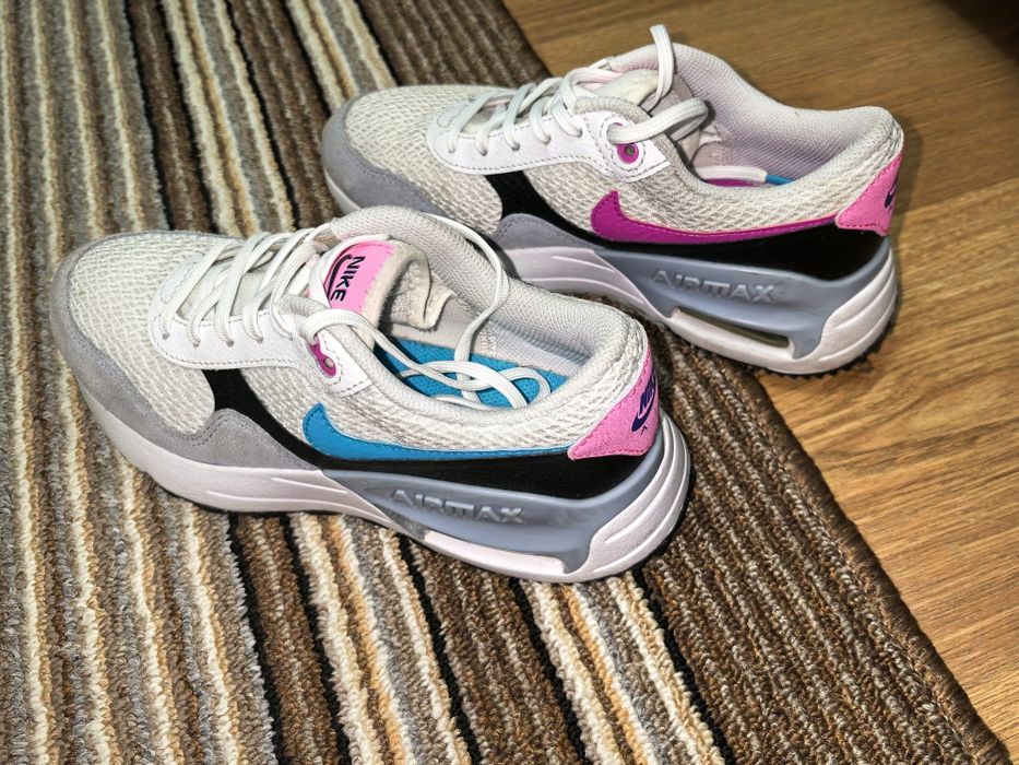 Vând adidași Nike Air Max SYSTM – Mărimea  35.5