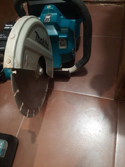 Акумулаторни машини Макита 18v