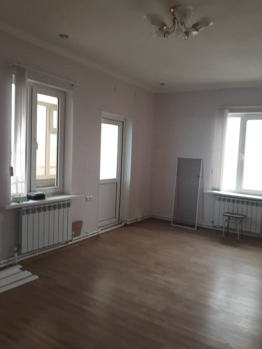 Продаётся двухэтажный дом г.Чирчик (район джалаир)