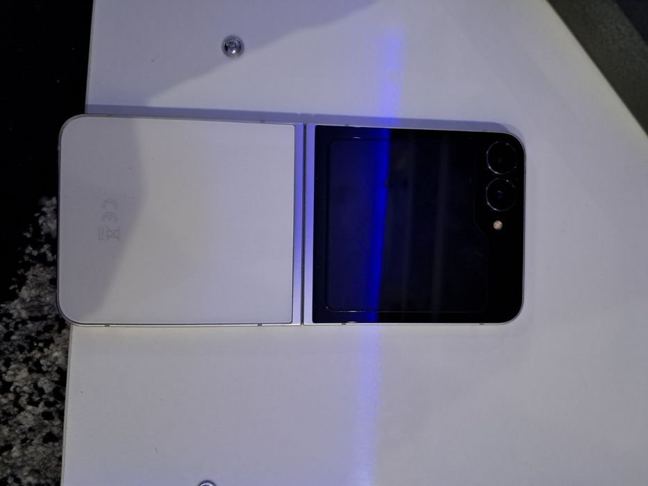 Galaxy Z FLIP 7FE