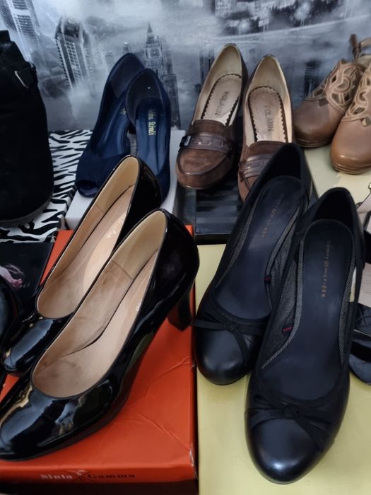 Обувь 37- 38  в одни руки