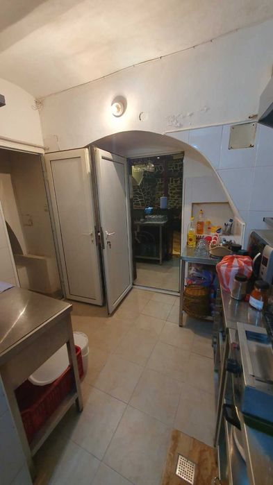 Дава се под наем Заведение в Кюстендил, Център - 170 кв.м за 765 € - Снимка #13