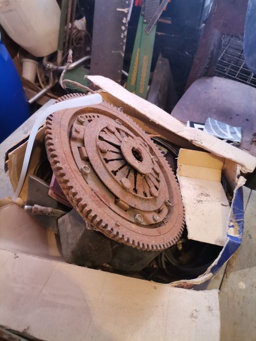 Части за трабант 601 S