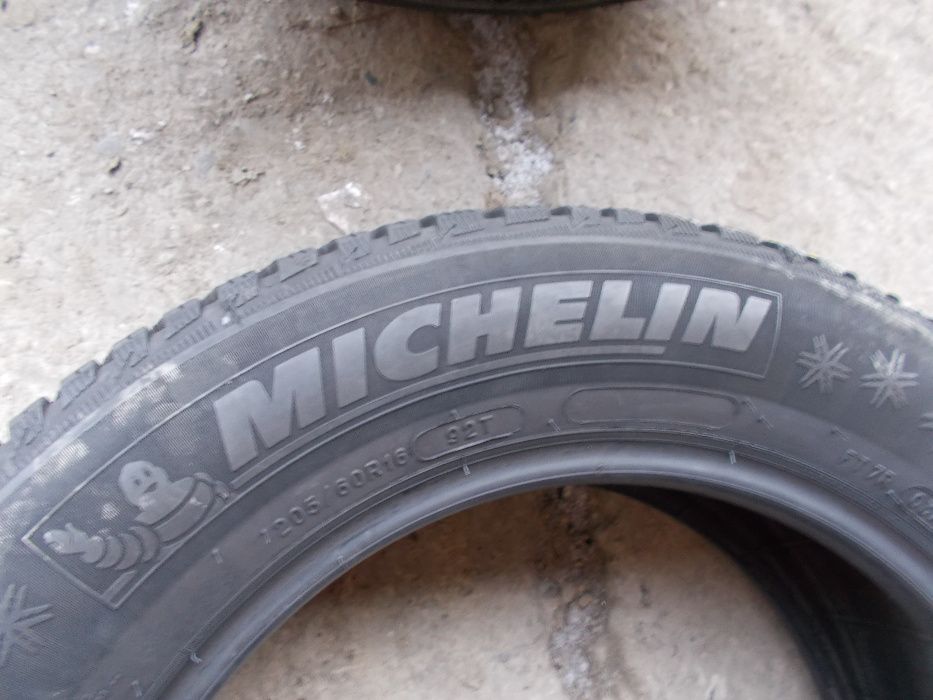 4 anvelope iarna Michelin 205 60 16 profil 7,5 mm
