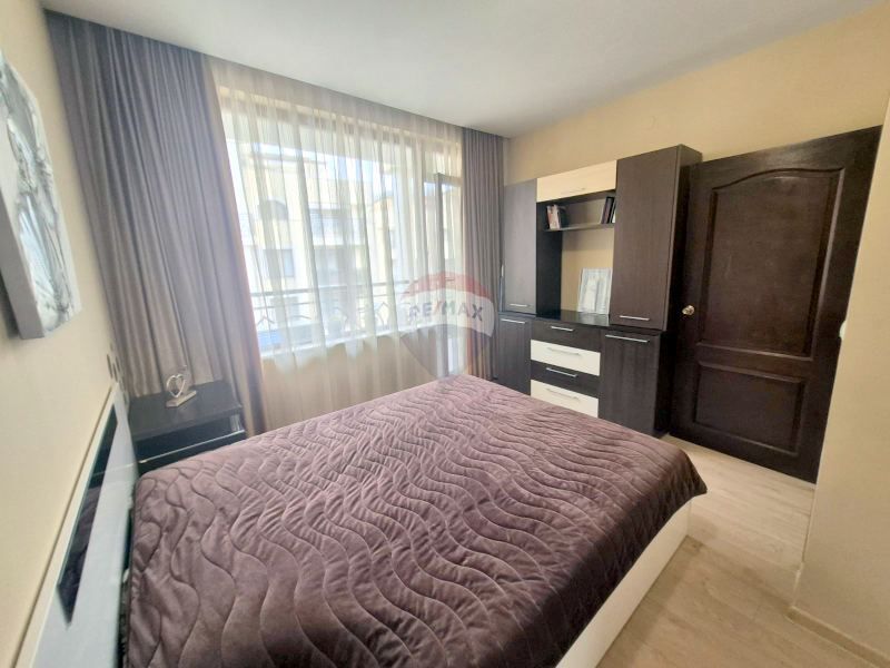 Продава се Тристаен апартамент в к.к. Златни пясъци - 118 кв.м за 1657 €/кв.м - Снимка #6