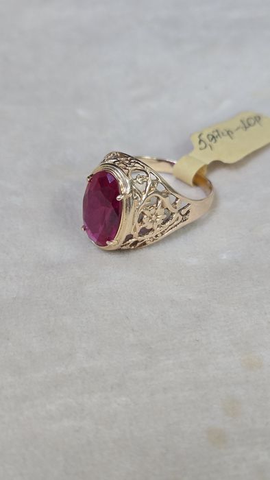 Кольцо с рубином