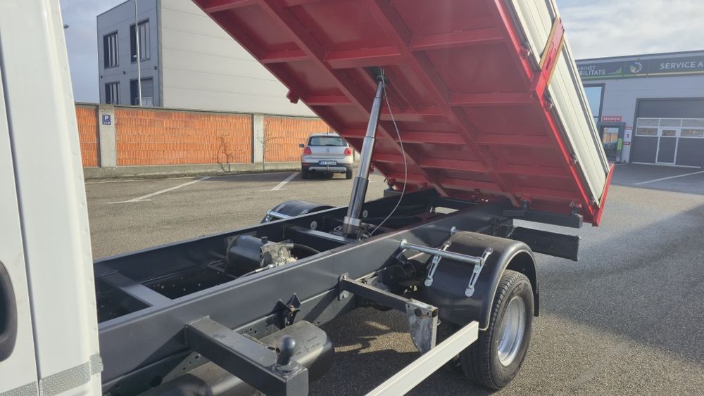 Iveco daily 65,basculare pe cutie
