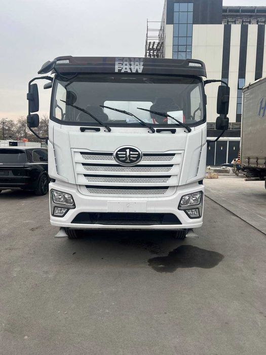 Водовоз FAW JK6 поливочная машина