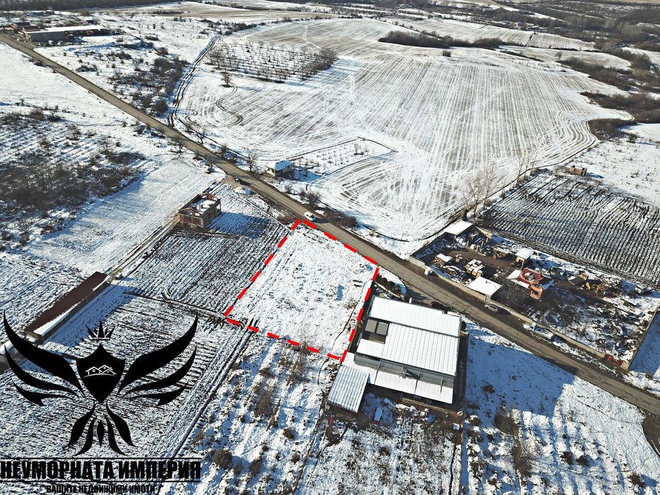 Продавам земя/имот/парцел 1411кв. УПИ в с.Мулдава, първа линия