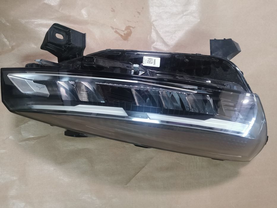 Far dreapta renault clio 5
