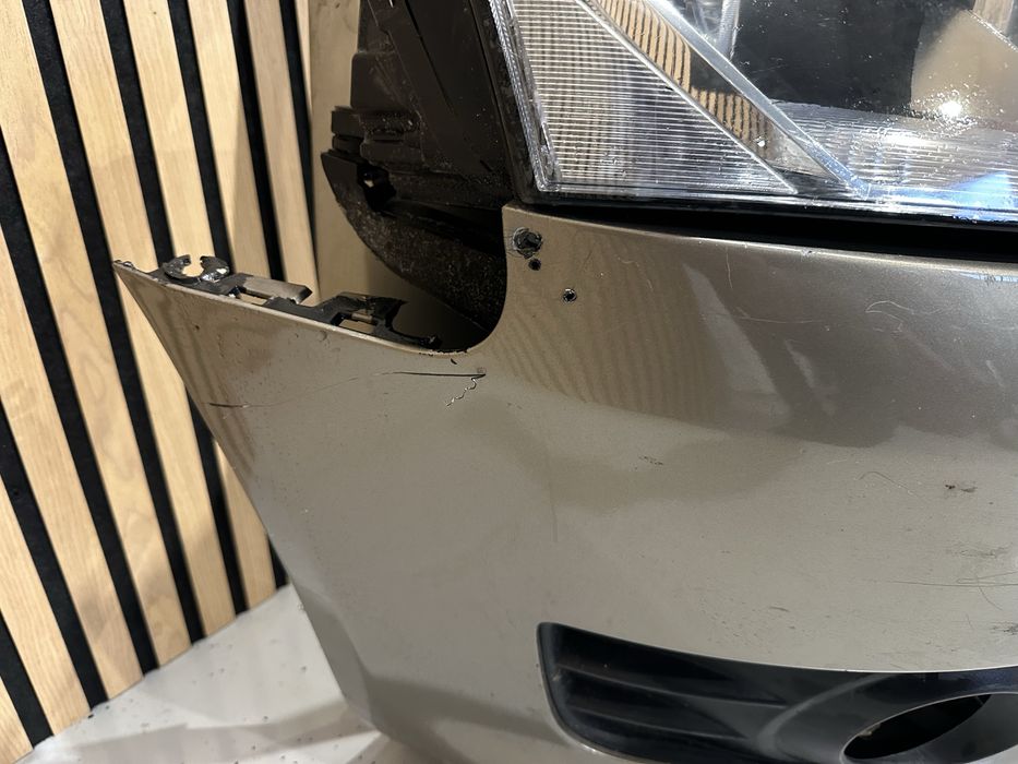 Bara fata far aripa stanga si dreapta Audi a3 8p facelift 2009 2012