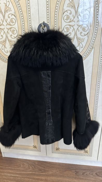 Дубленка черная