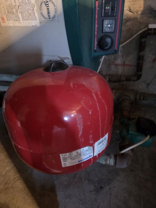 Vand centrale romstal, boiler electric si pompe functionale