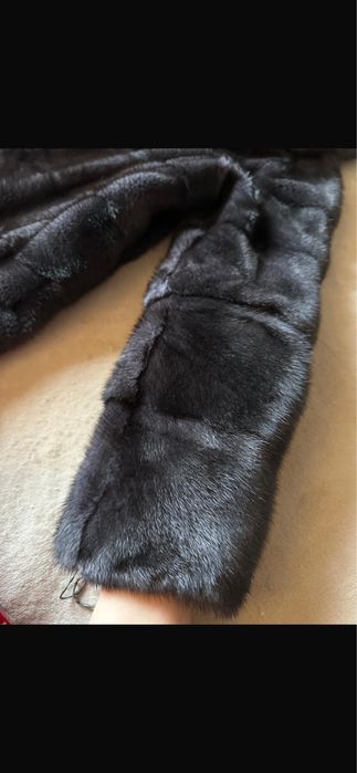 Продам норковую шубу